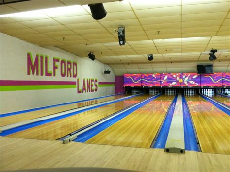 Milford bowling - Enjoy bowling in the city of Milford is simple in the different bowling alleys that we show you below. This list provides the bowling centers present in our database, with the ratings of our visitors. However, it is always possible that one does not appear, in which case we ask for your help to make our site as comprehensive as possible.